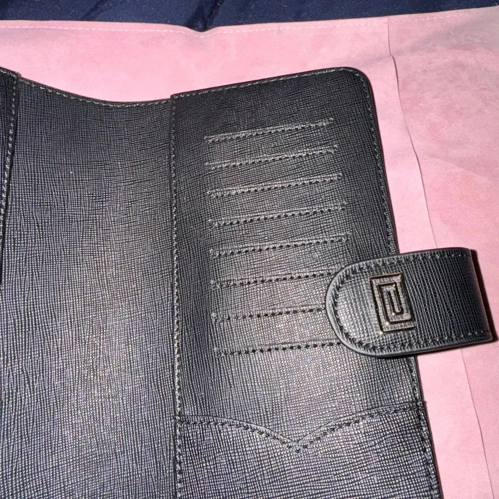 SL4. Slim Plus Wallet Ringless Agenda | Planner Cover